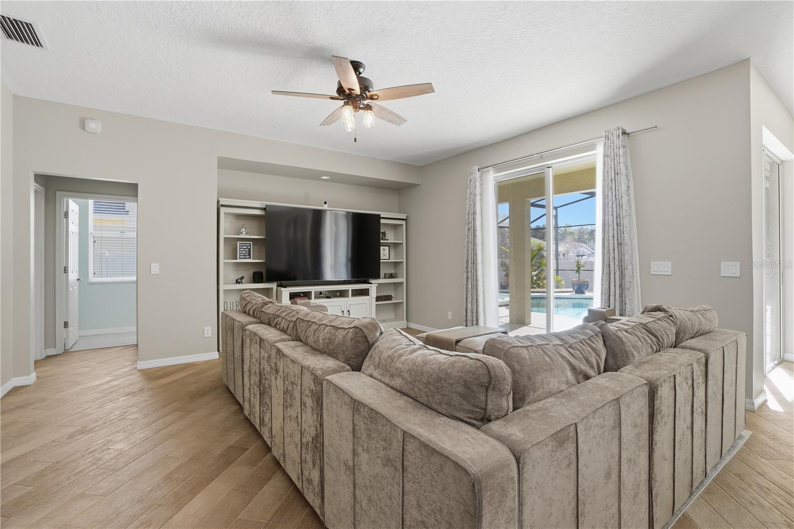 Image 14 of 48 For 245 Nandina Terrace