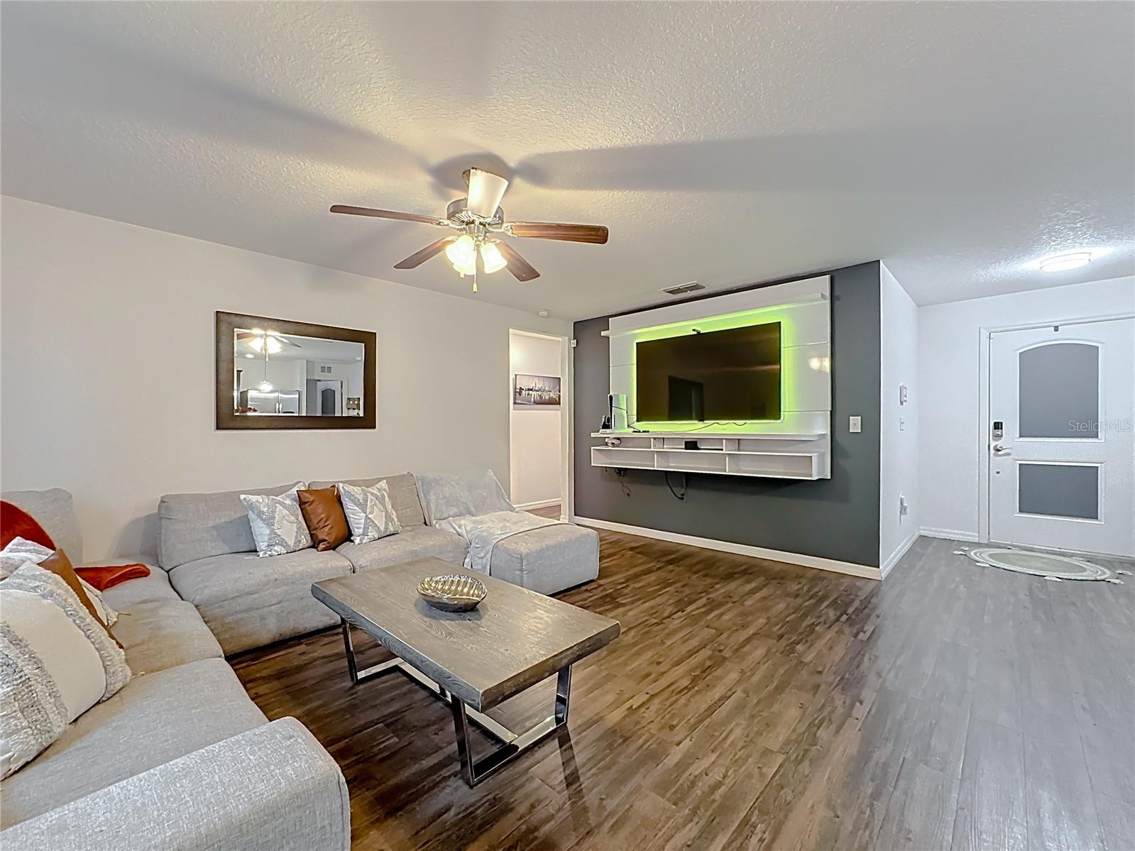 Image 10 of 48 For 35725 Rose Moss Avenue