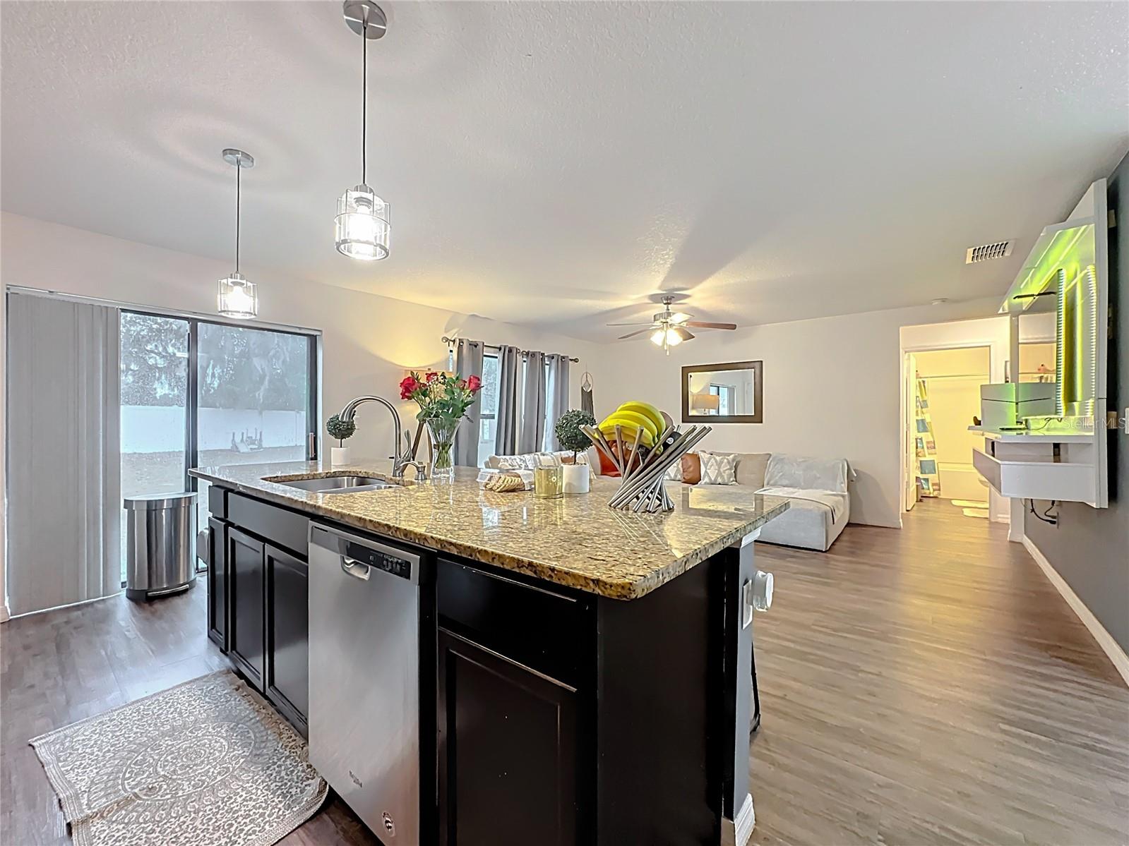 Image 14 of 48 For 35725 Rose Moss Avenue