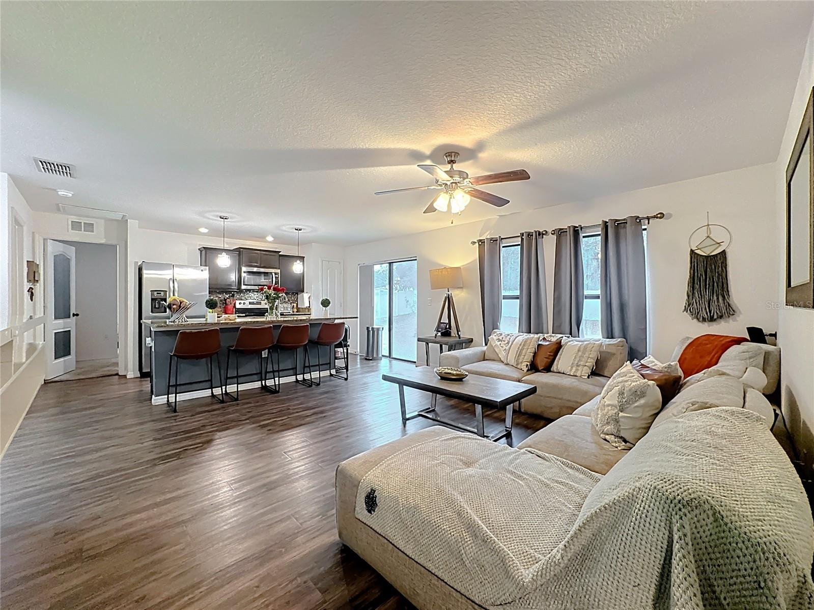 Image 7 of 48 For 35725 Rose Moss Avenue