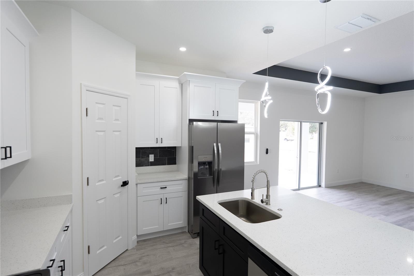 Image 10 of 39 For 3669 Glover Lane