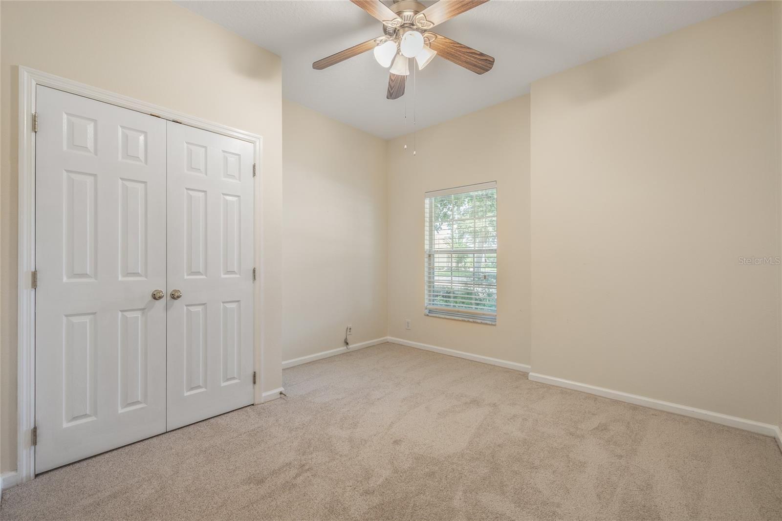 Image 11 of 17 For 100 Wethersfield Court