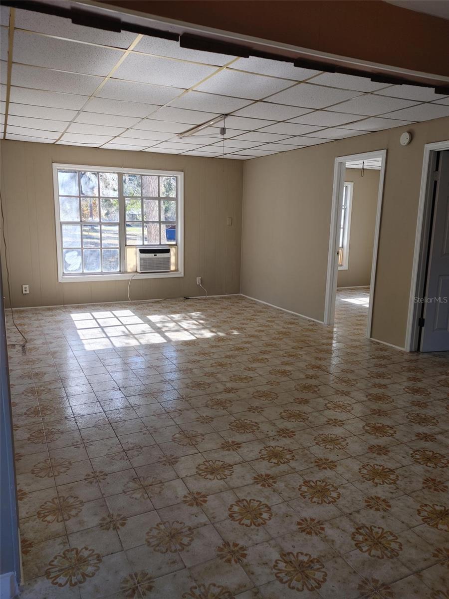 Image 9 of 21 For 1838 145th Avenue Road