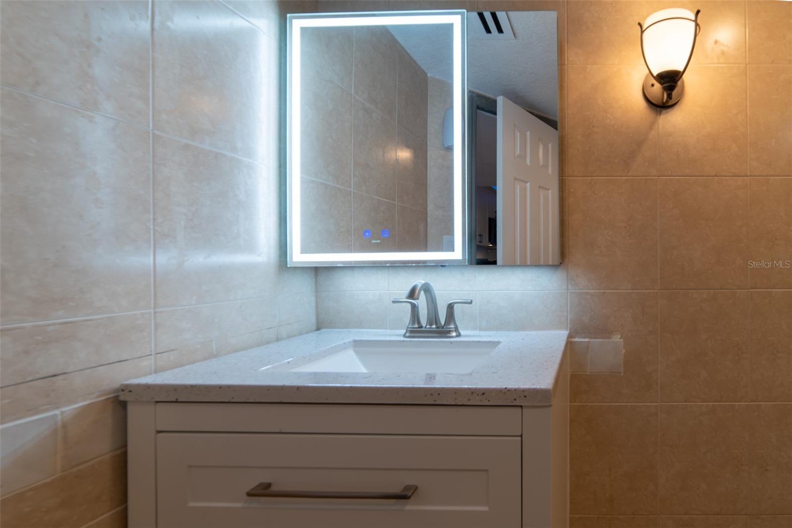 Image 11 of 39 For 400 Colonial Drive 1504