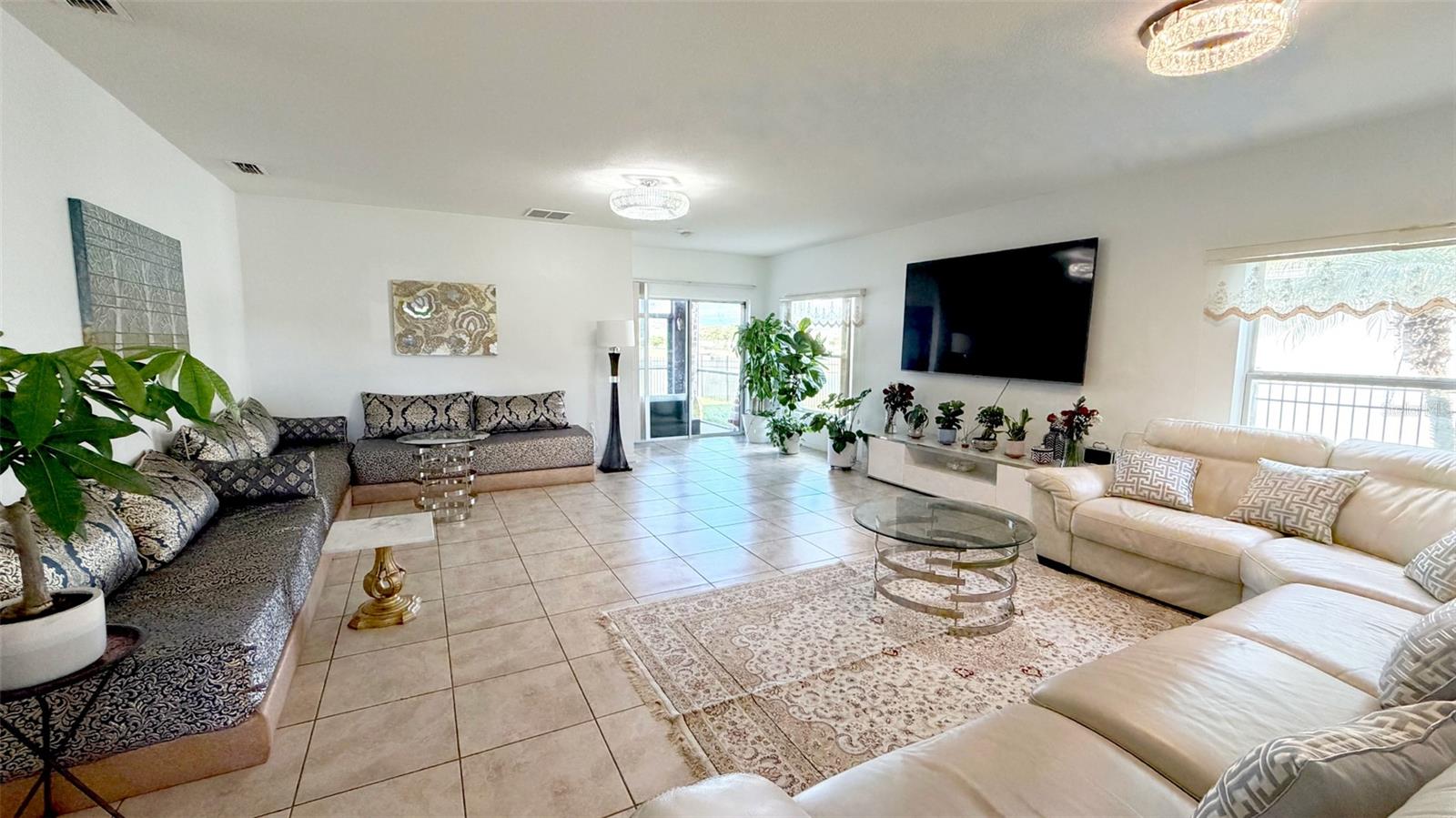 Image 10 of 37 For 4619 Cabalerro Trail