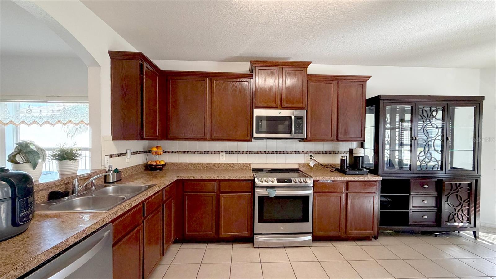 Image 9 of 37 For 4619 Cabalerro Trail