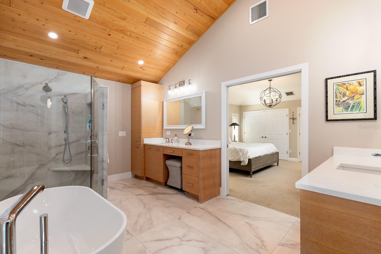 Image 22 of 49 For 195 Spring Lake Drive