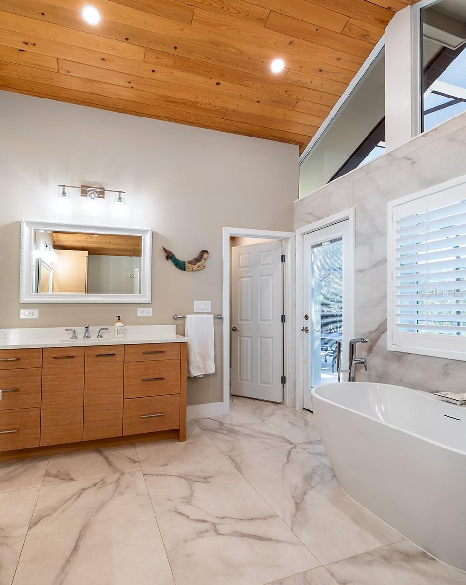 Image 23 of 49 For 195 Spring Lake Drive