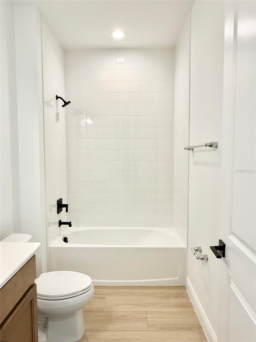 Image 28 of 43 For 2777 Arbor Dune Avenue