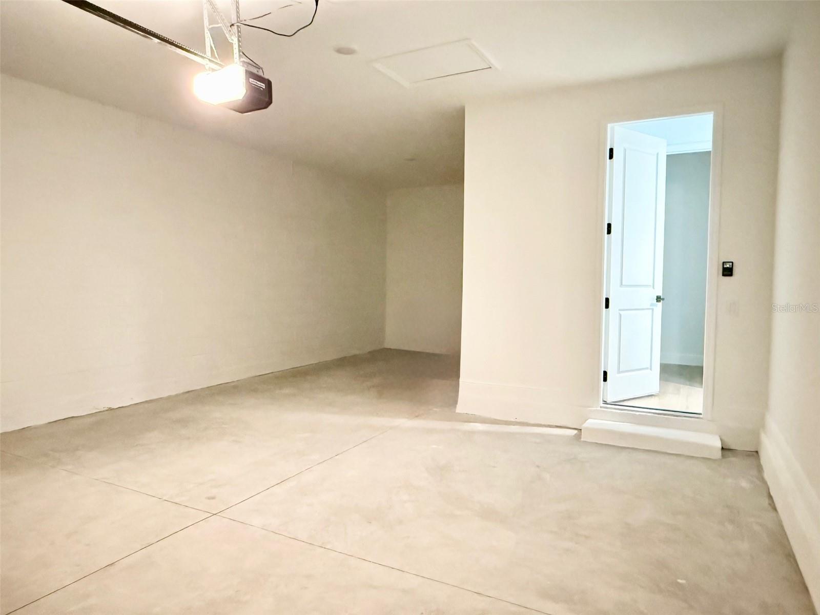 Image 33 of 43 For 2777 Arbor Dune Avenue