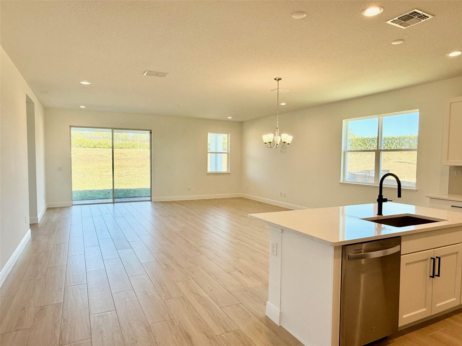 Image 6 of 43 For 2777 Arbor Dune Avenue