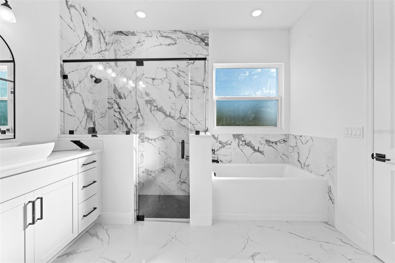 Image 16 of 44 For 18806 Seaview Street