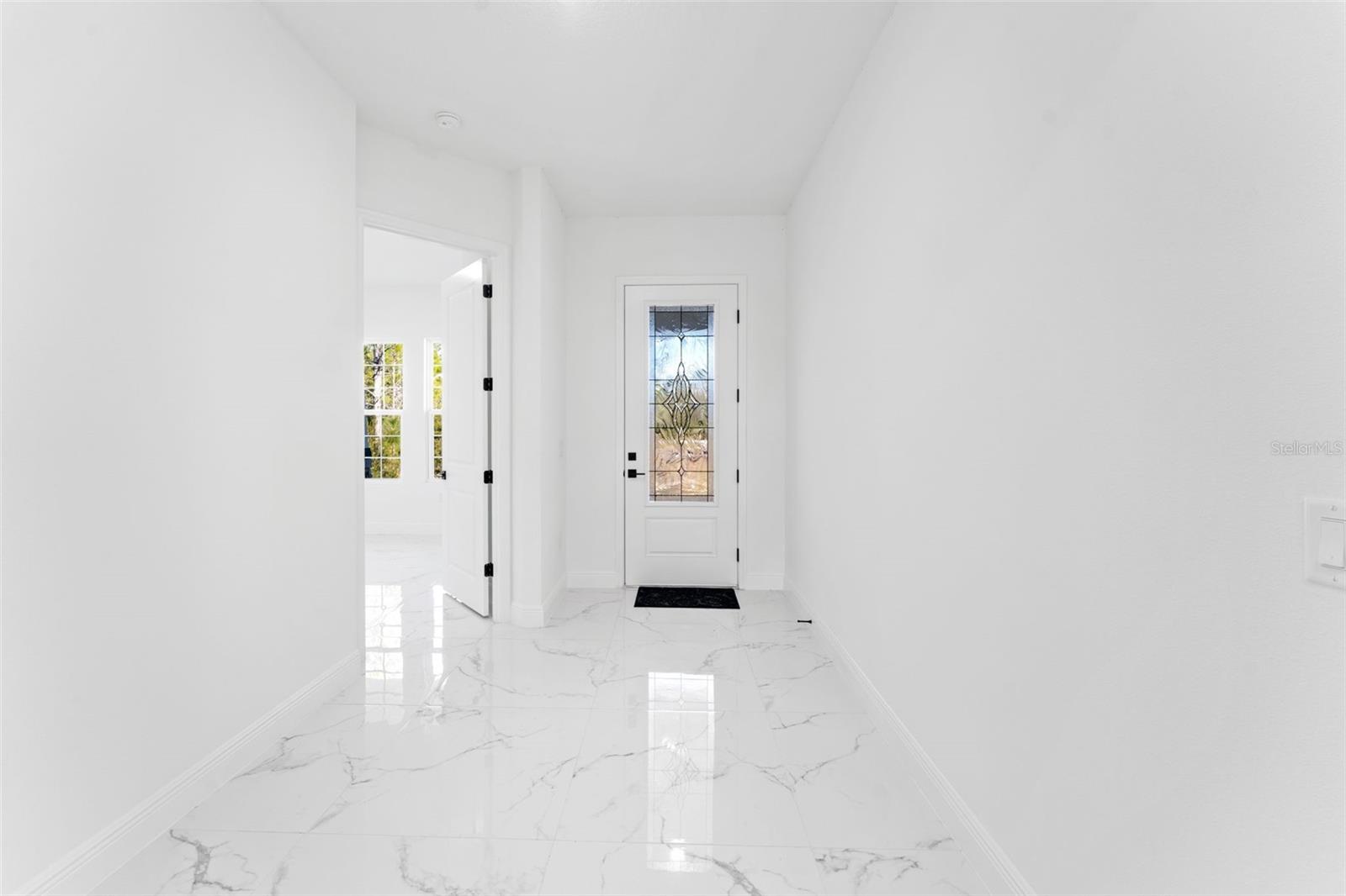 Image 18 of 44 For 18806 Seaview Street