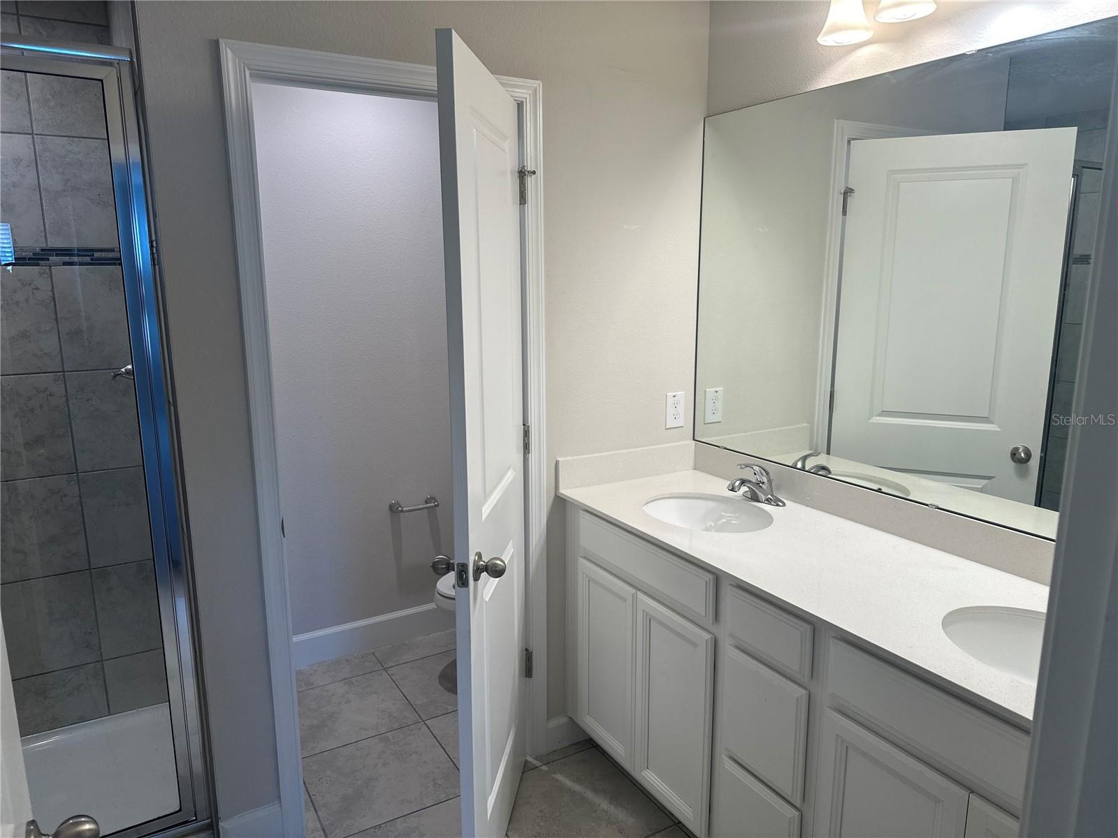 Image 10 of 11 For 1915 Holden Ridge Lane