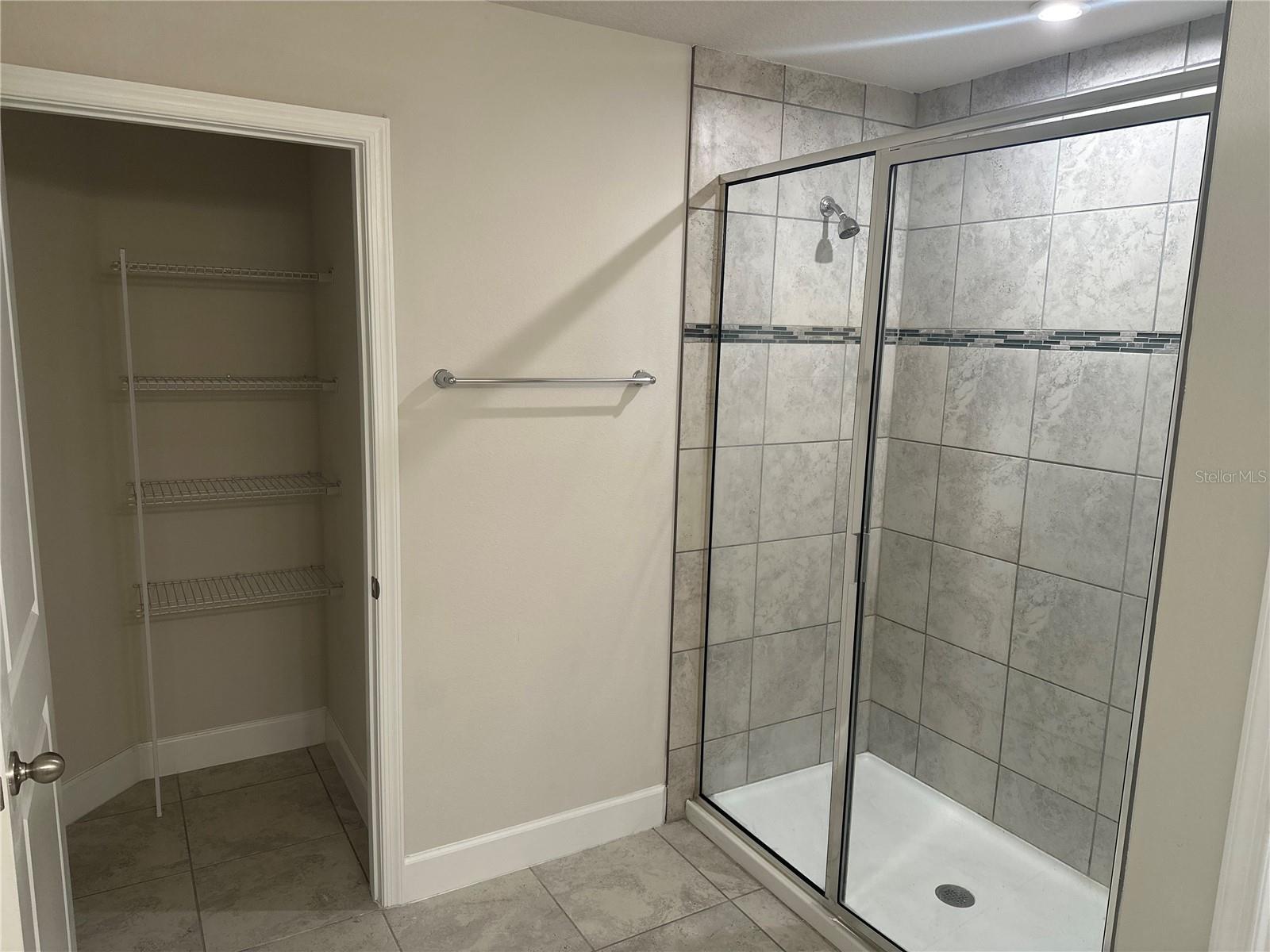 Image 11 of 11 For 1915 Holden Ridge Lane