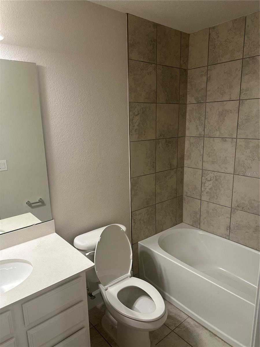 Image 7 of 11 For 1915 Holden Ridge Lane