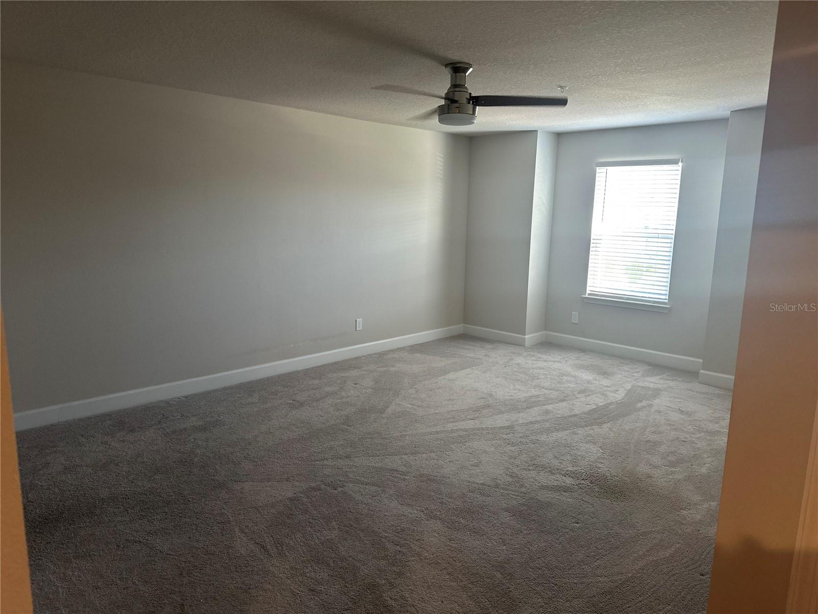 Image 9 of 11 For 1915 Holden Ridge Lane