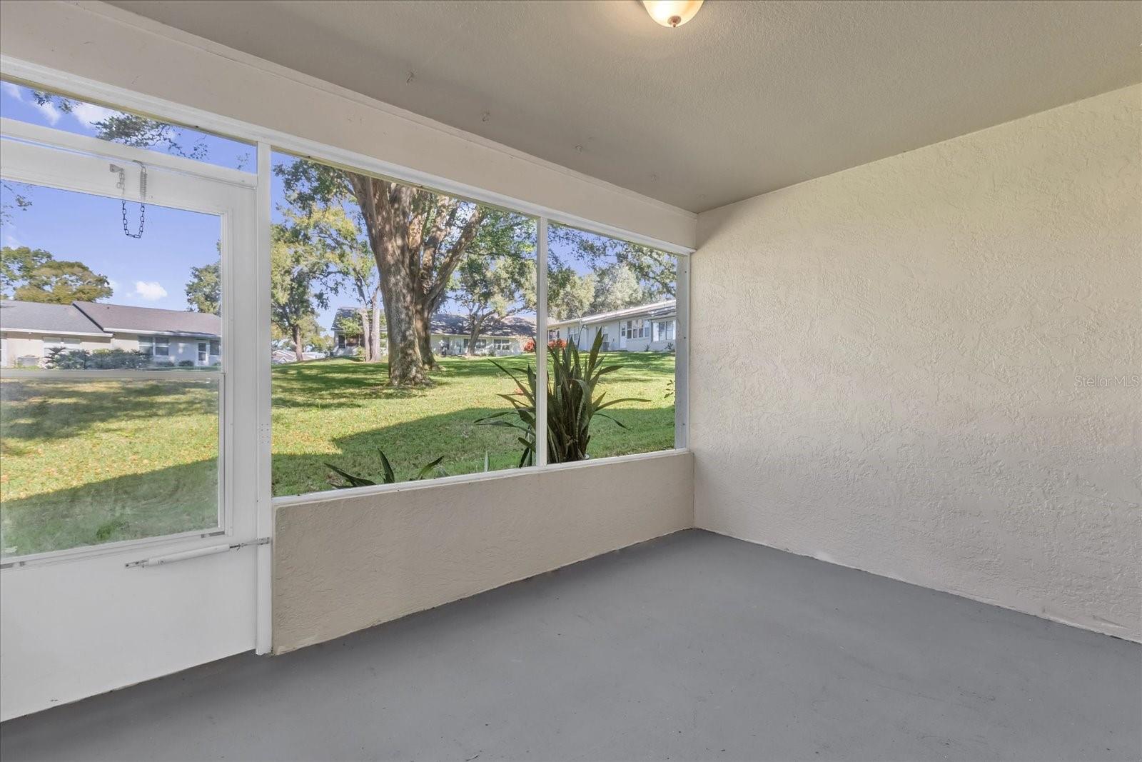 Image 20 of 41 For 9028 Village Green Boulevard