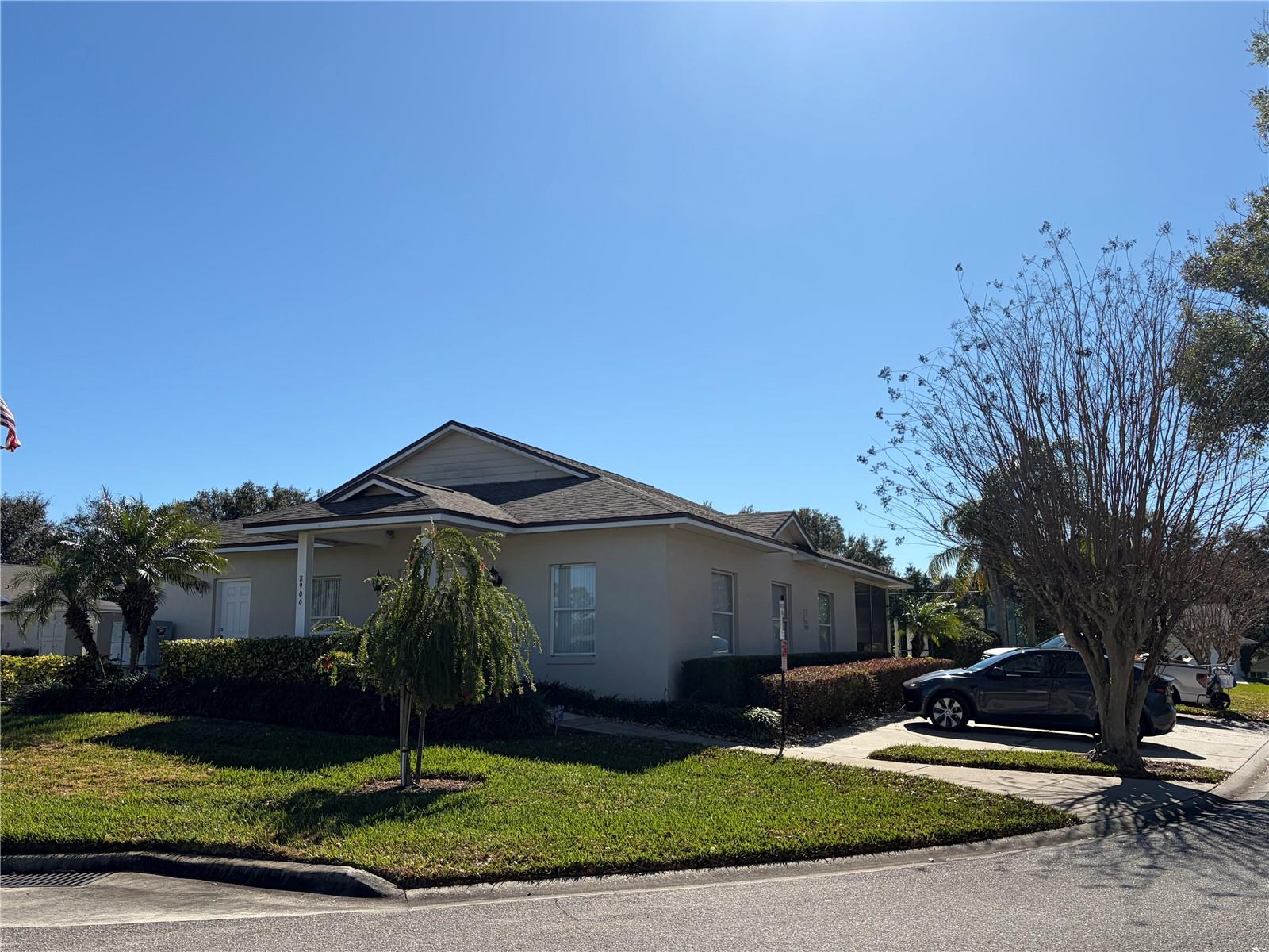 Image 33 of 41 For 9028 Village Green Boulevard