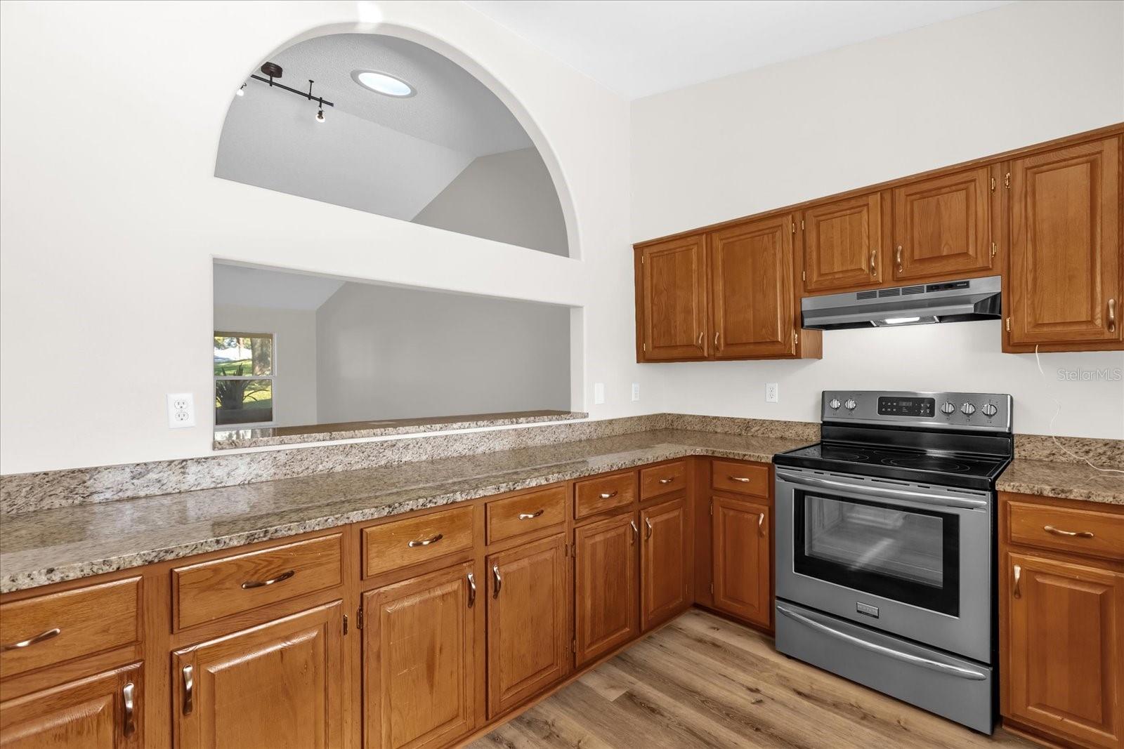 Image 5 of 41 For 9028 Village Green Boulevard