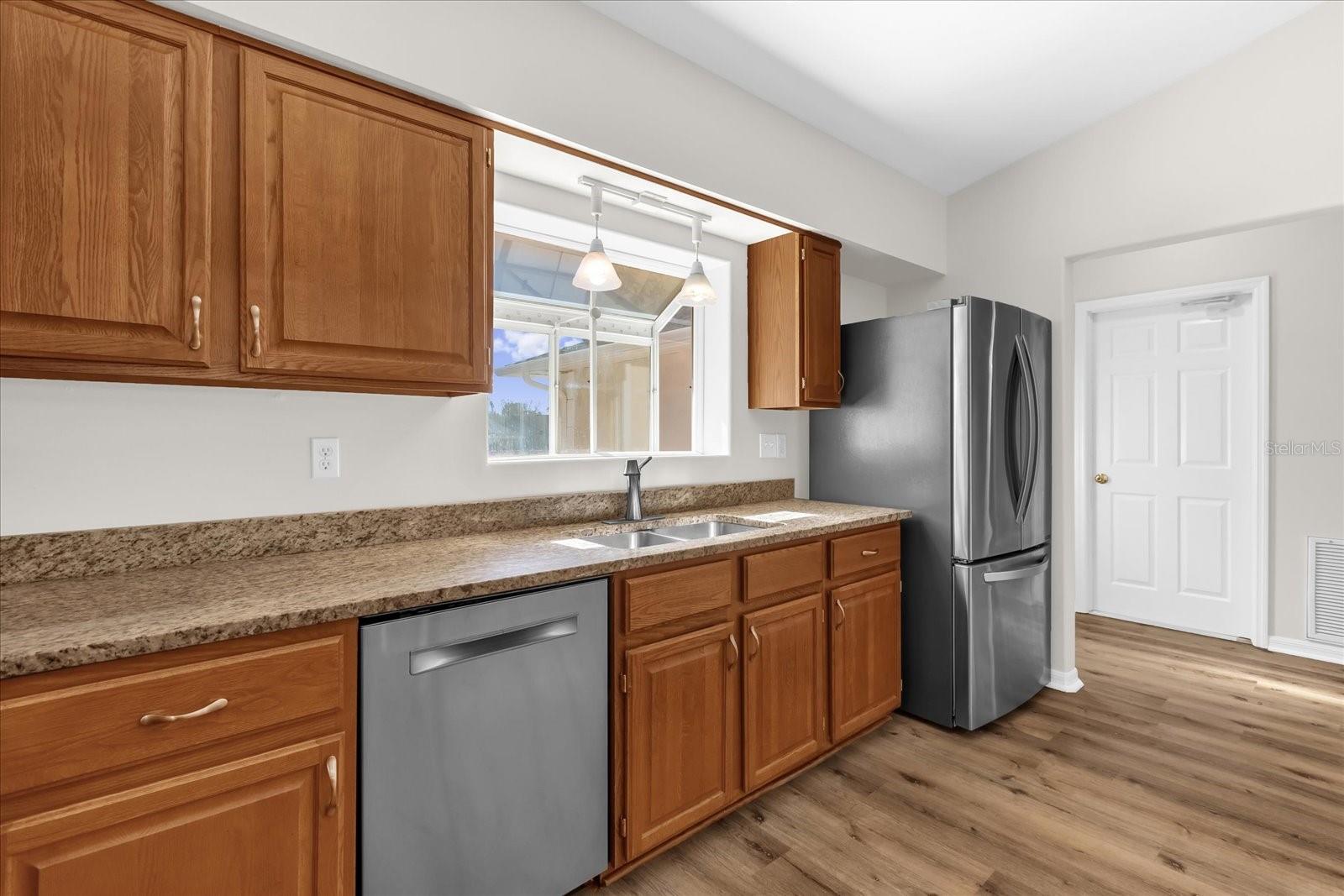 Image 6 of 41 For 9028 Village Green Boulevard