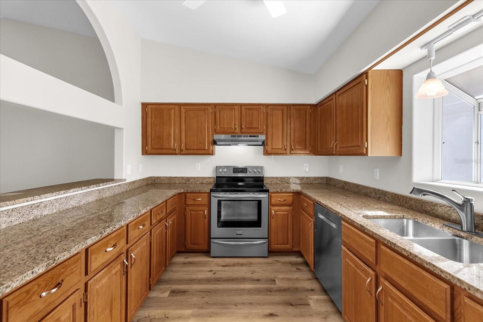 Image 8 of 41 For 9028 Village Green Boulevard