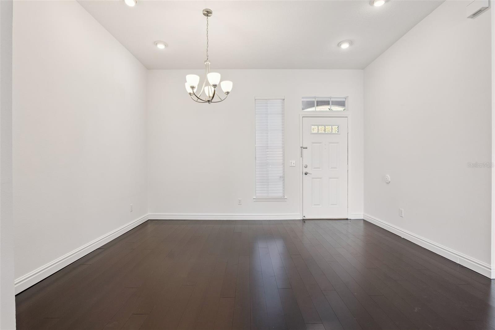 Image 6 of 34 For 44 Heather Green Court