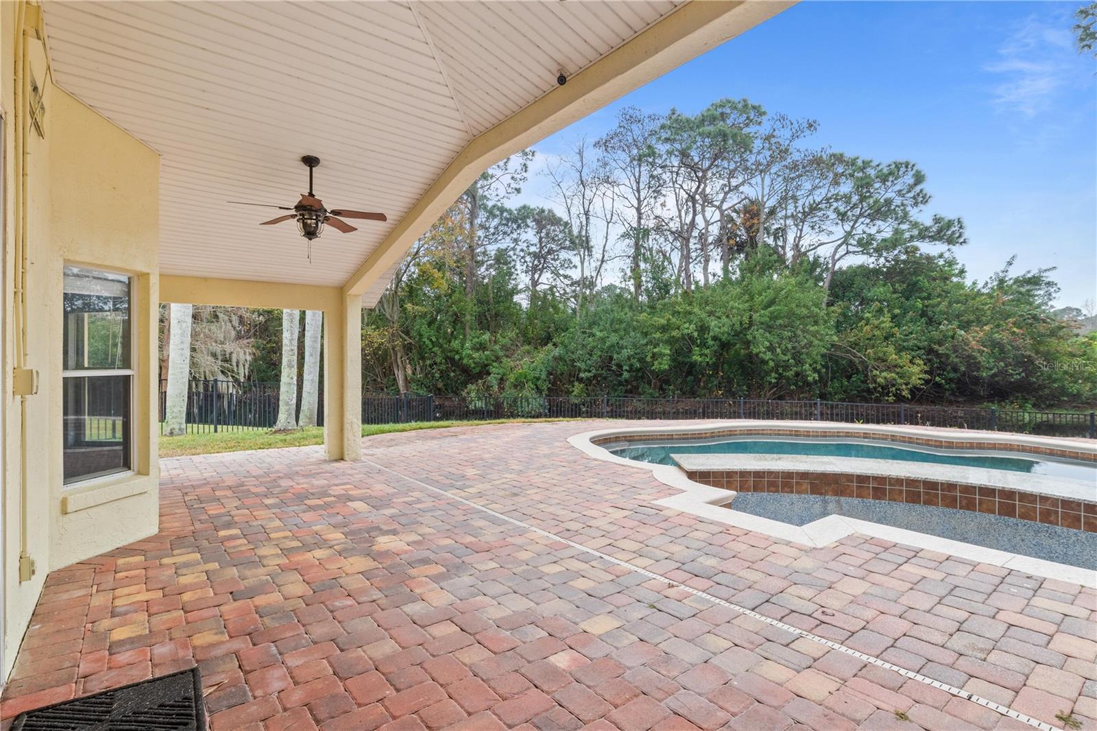 Image 18 of 29 For 52 Cormorant Circle