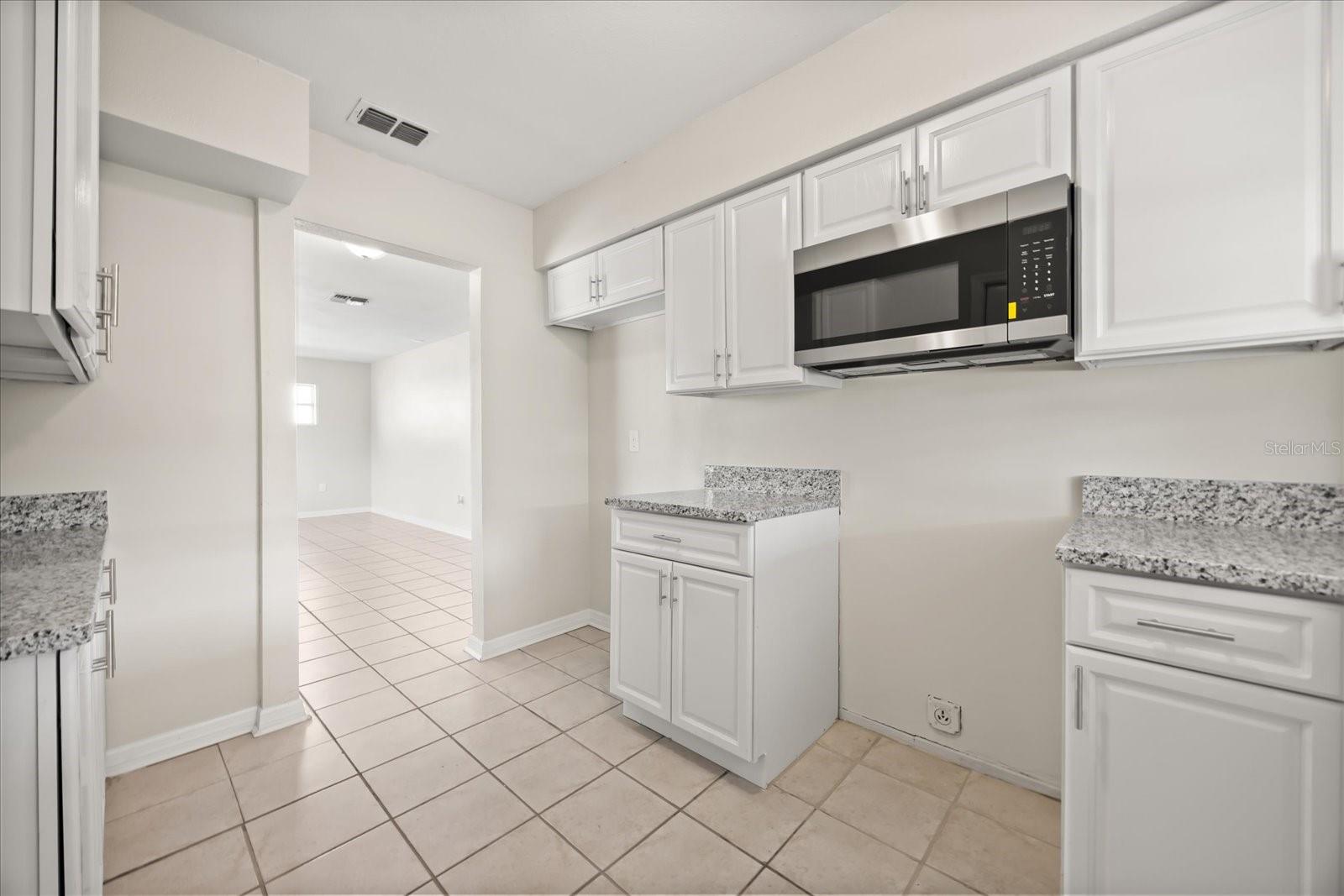 Image 5 of 23 For 2525 Kingsland Avenue