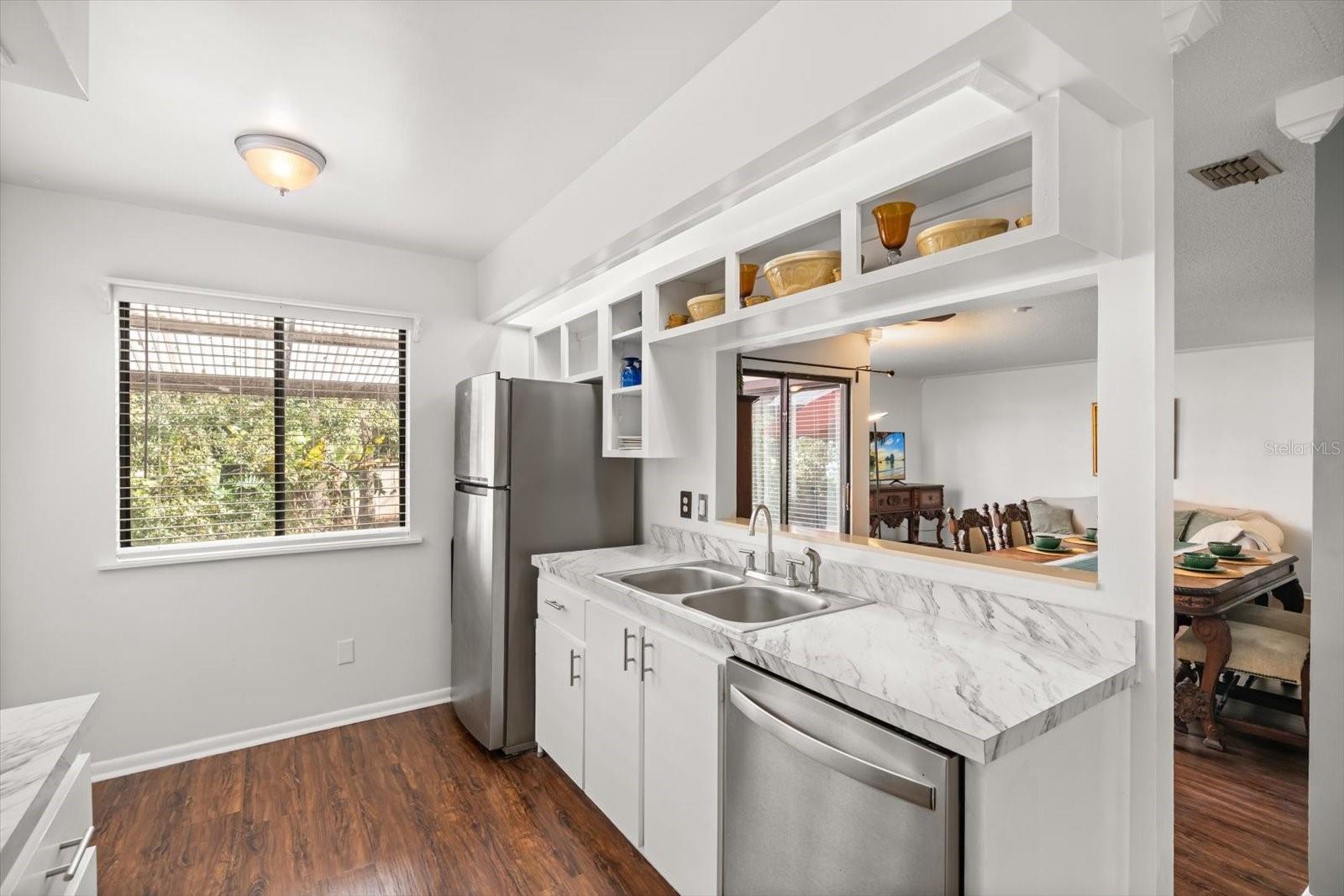 Image 13 of 28 For 337 Kirkcaldy Drive