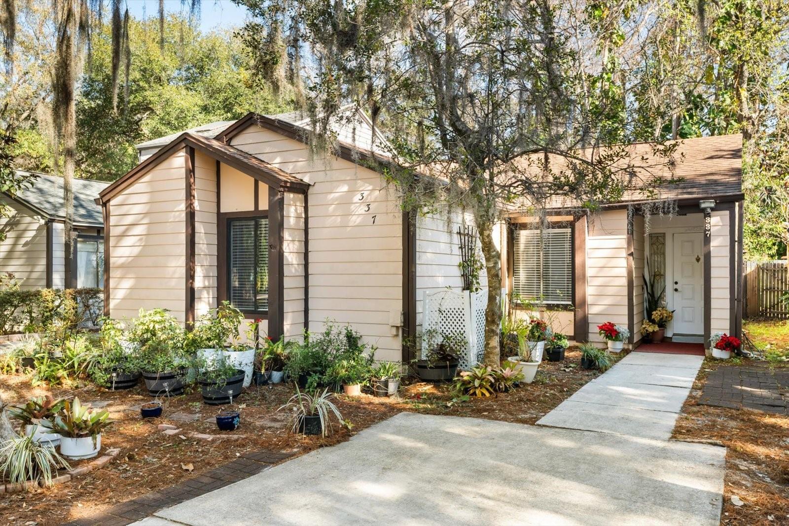 Image 2 of 28 For 337 Kirkcaldy Drive