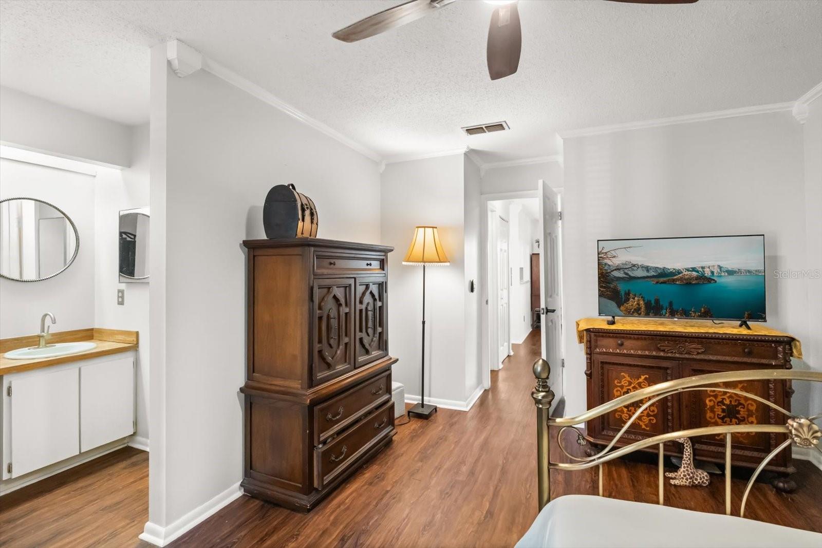 Image 6 of 28 For 337 Kirkcaldy Drive