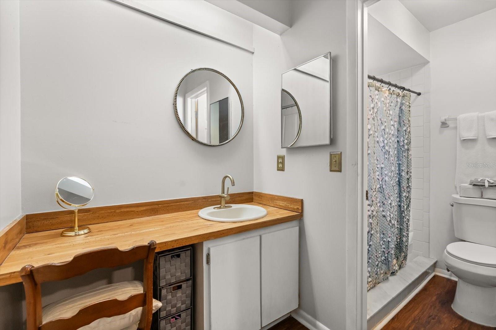 Image 7 of 28 For 337 Kirkcaldy Drive