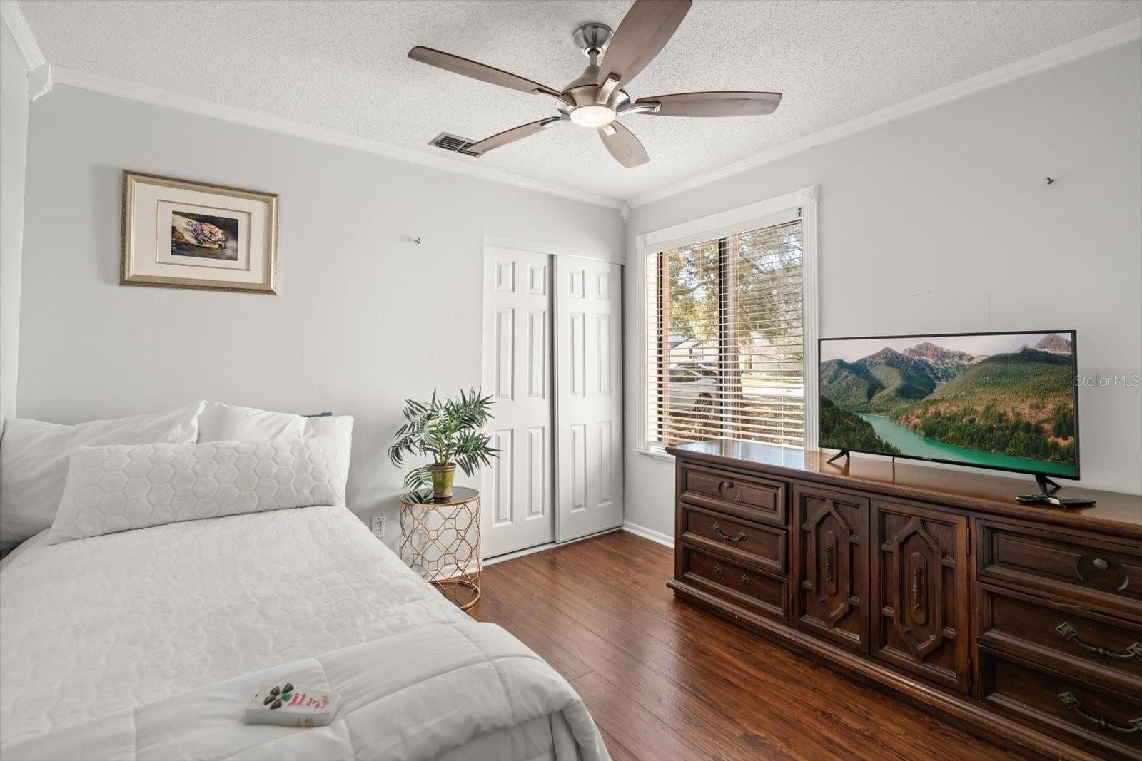 Image 8 of 28 For 337 Kirkcaldy Drive