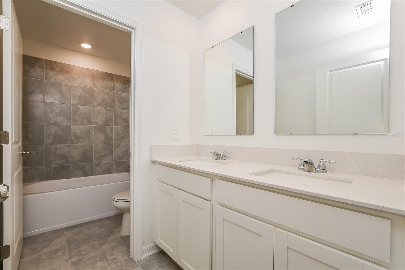 Image 14 of 15 For 1220 Tyler Loop