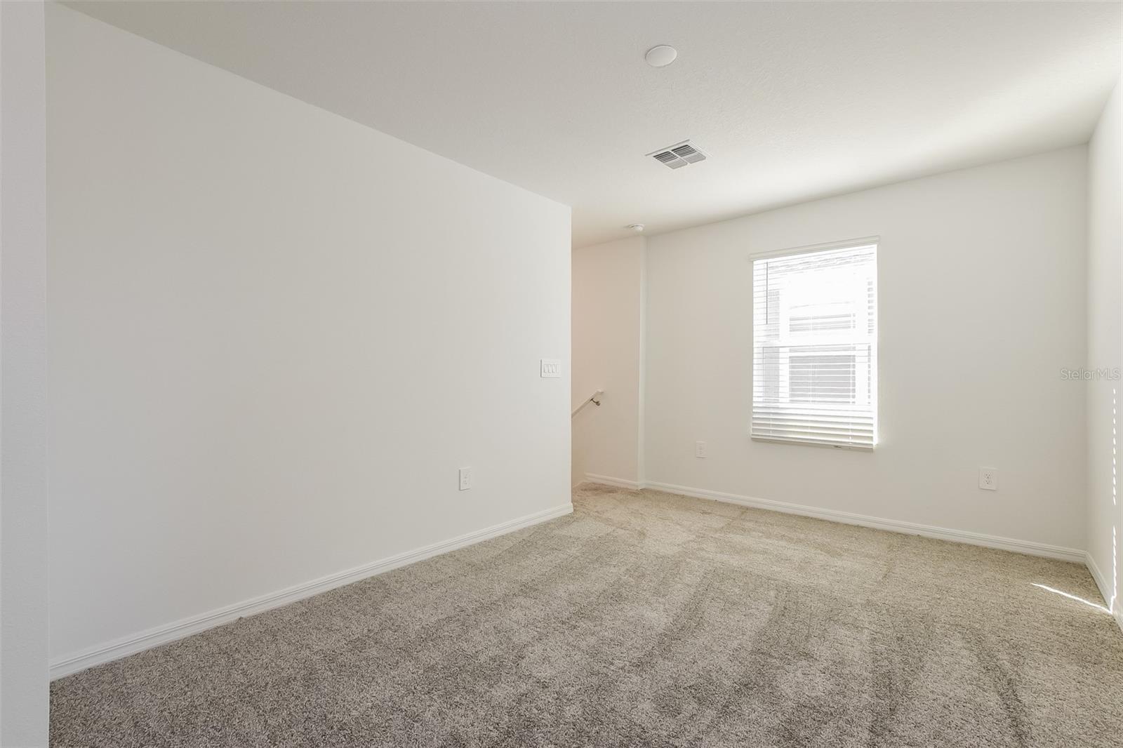 Image 7 of 15 For 1220 Tyler Loop