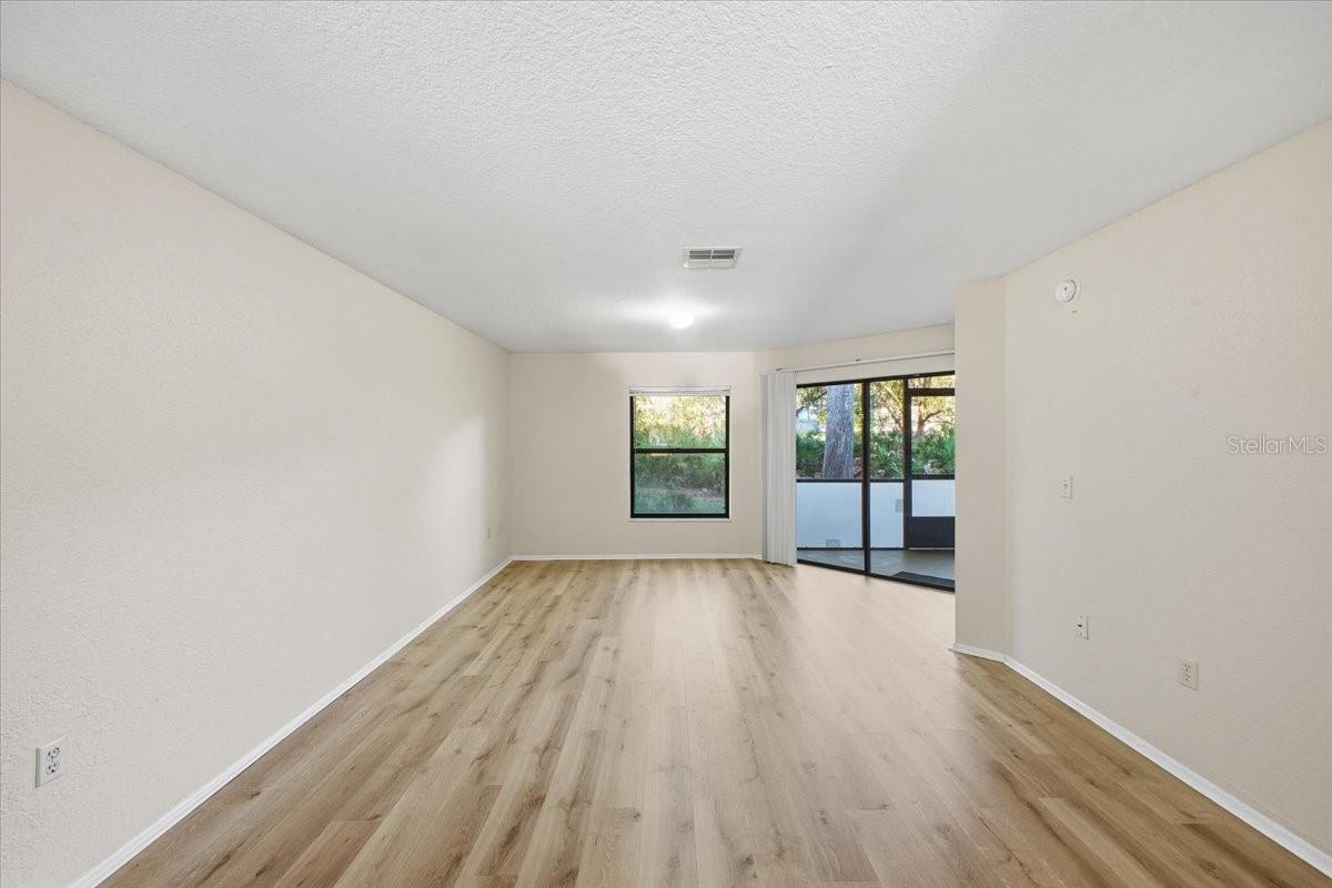 Image 15 of 43 For 7764 Sugar Bend Drive 7764