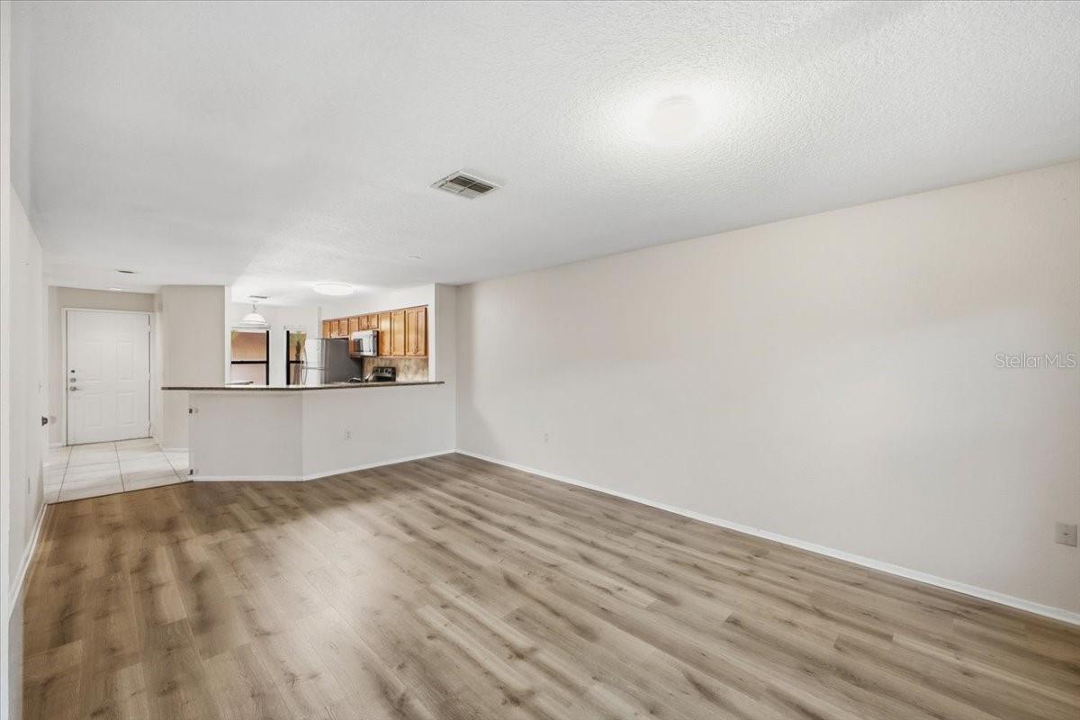 Image 18 of 43 For 7764 Sugar Bend Drive 7764