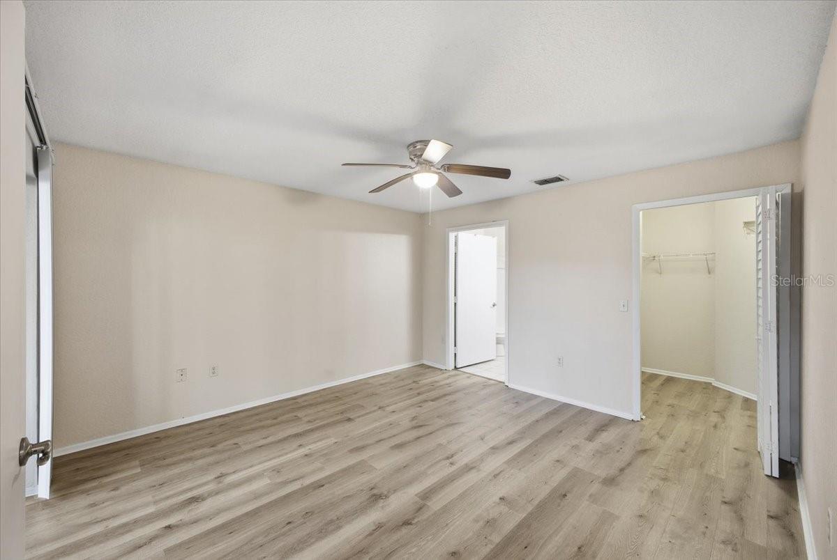 Image 19 of 43 For 7764 Sugar Bend Drive 7764