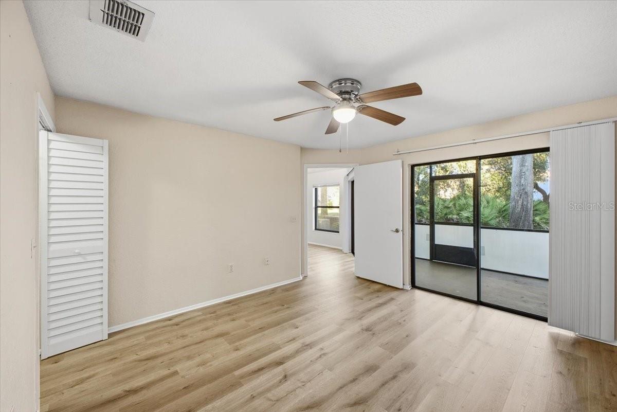 Image 22 of 43 For 7764 Sugar Bend Drive 7764