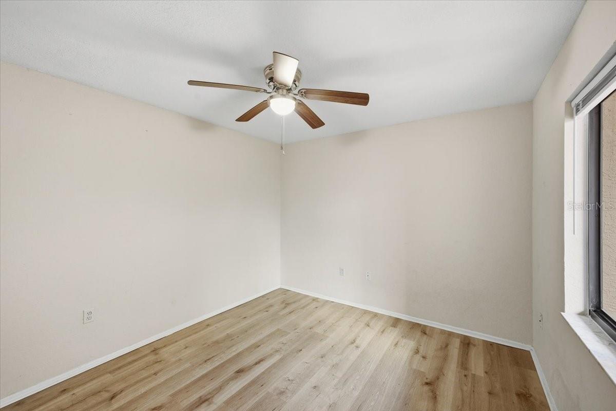 Image 28 of 43 For 7764 Sugar Bend Drive 7764