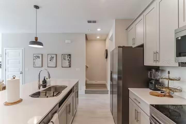 Image 10 of 31 For 7842 Spectrum Drive