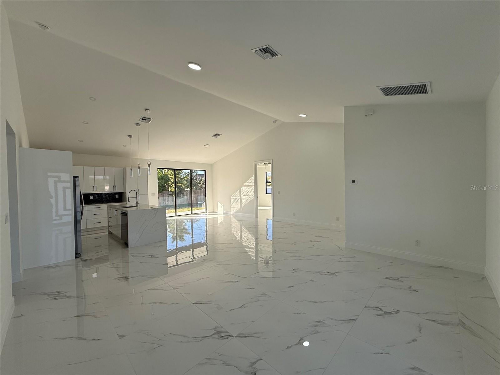 Image 2 of 16 For 2620 22nd Avenue