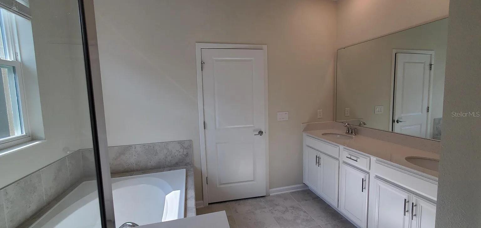 Image 11 of 15 For 5315 Amersham Lane