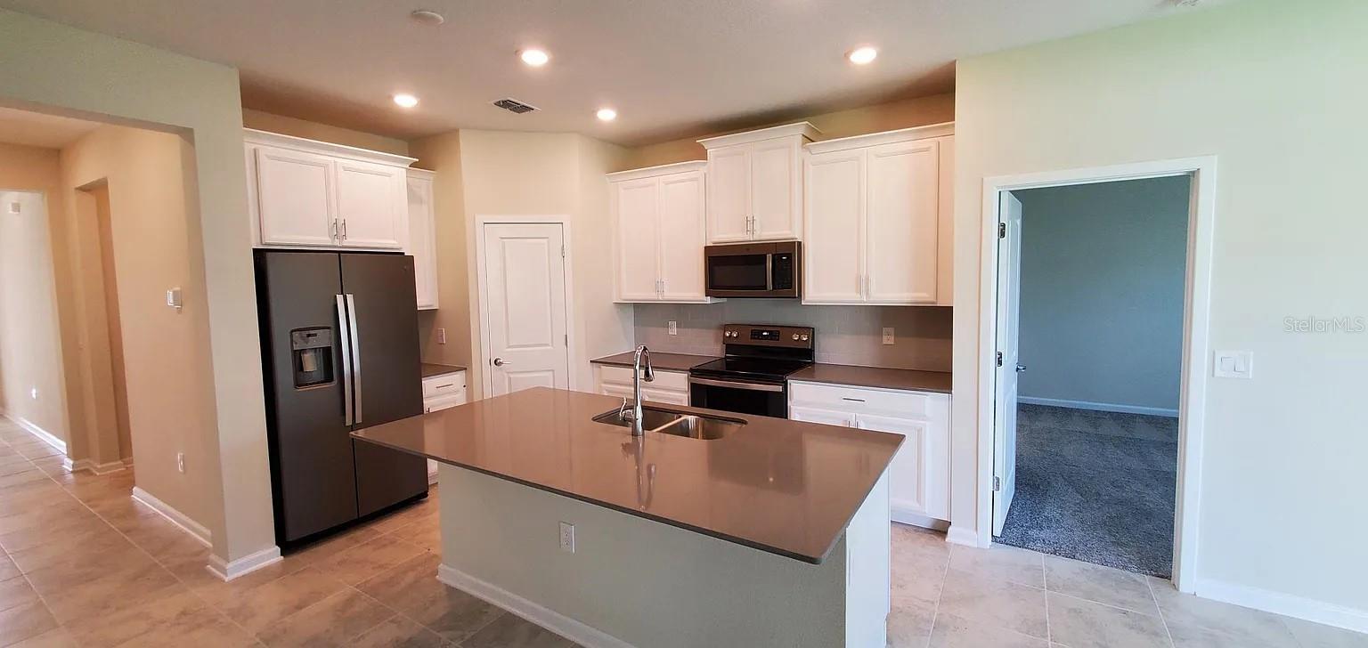 Image 5 of 15 For 5315 Amersham Lane