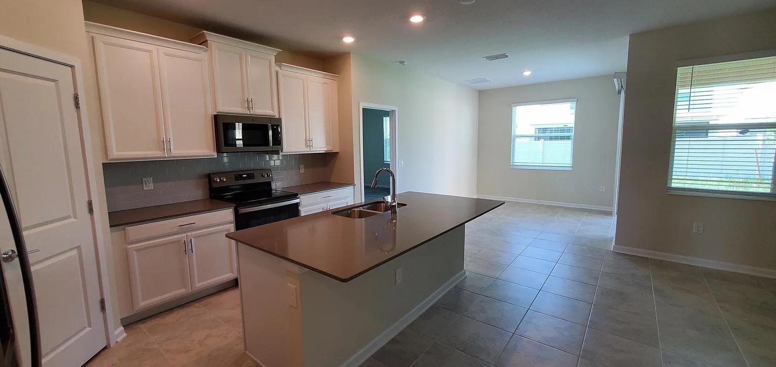 Image 6 of 15 For 5315 Amersham Lane