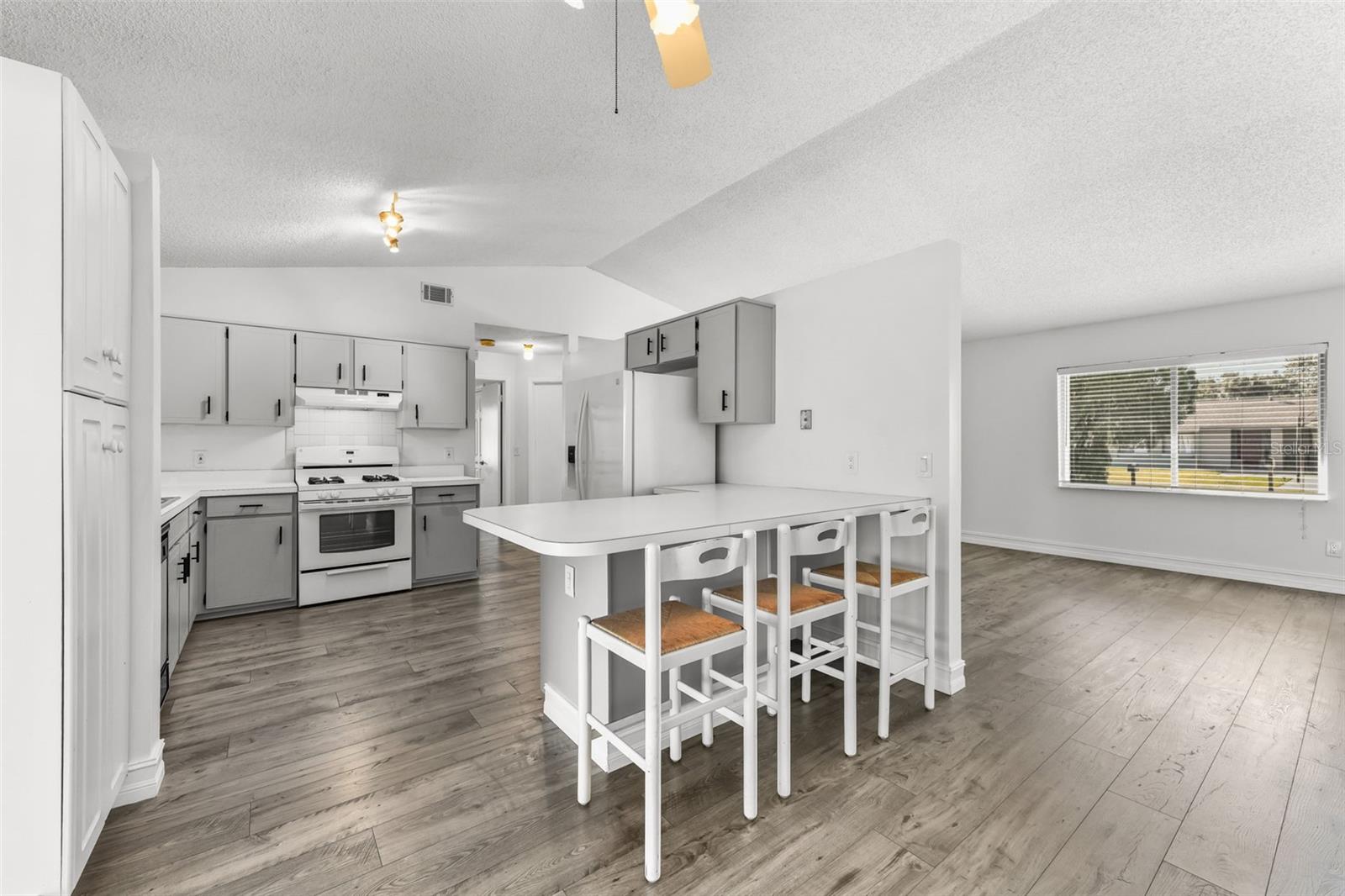 Image 16 of 50 For 2317 Woodleaf Court