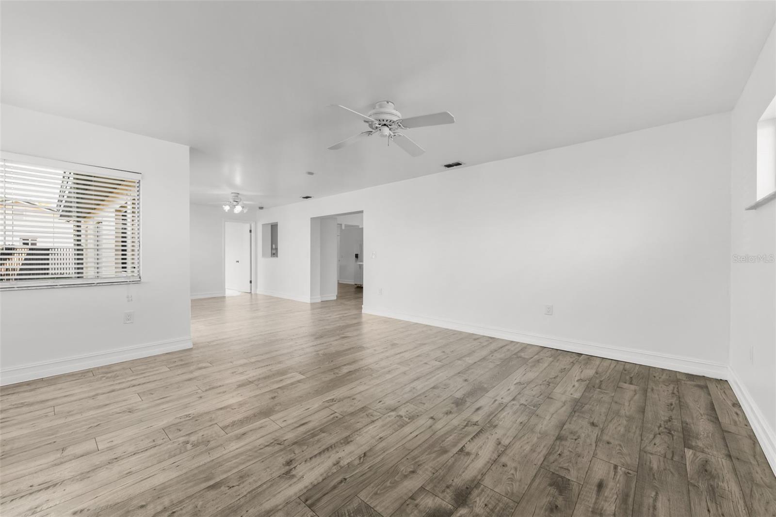 Image 19 of 50 For 2317 Woodleaf Court