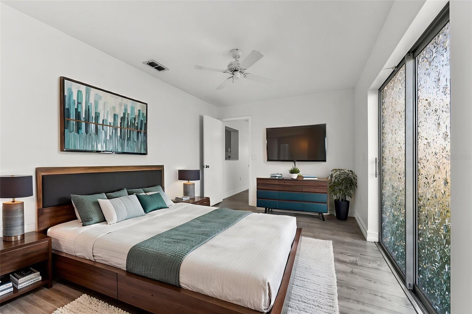 Image 23 of 50 For 2317 Woodleaf Court