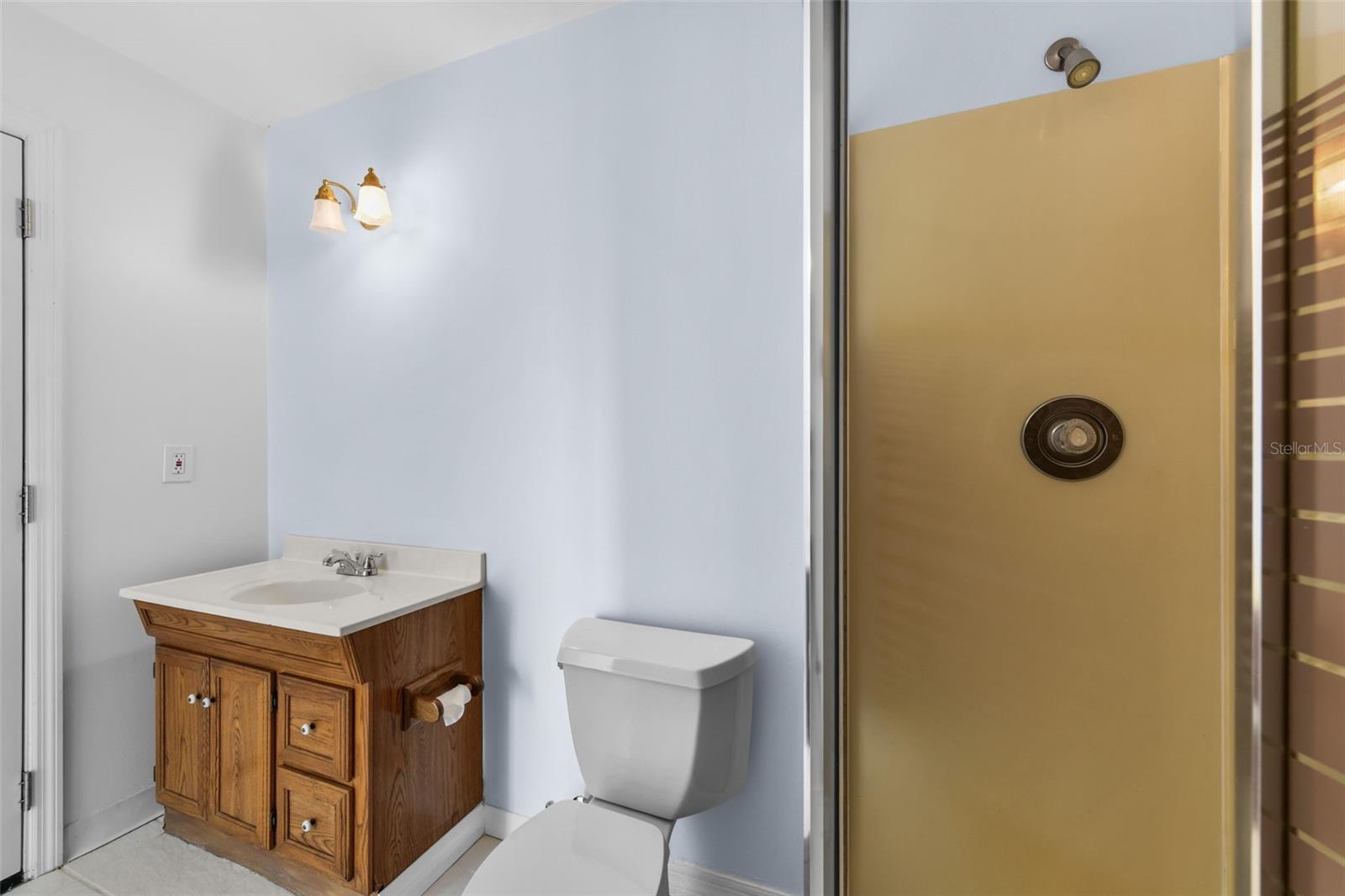 Image 27 of 50 For 2317 Woodleaf Court